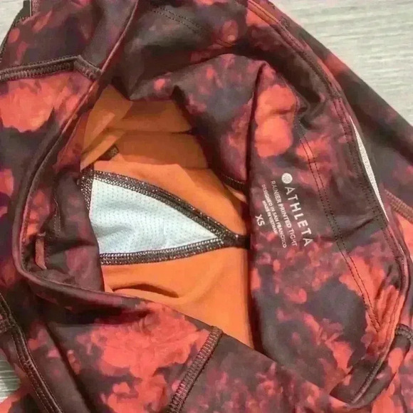 Athleta RAINIER PRINTED TIGHT size XS - Picture 11 of 13